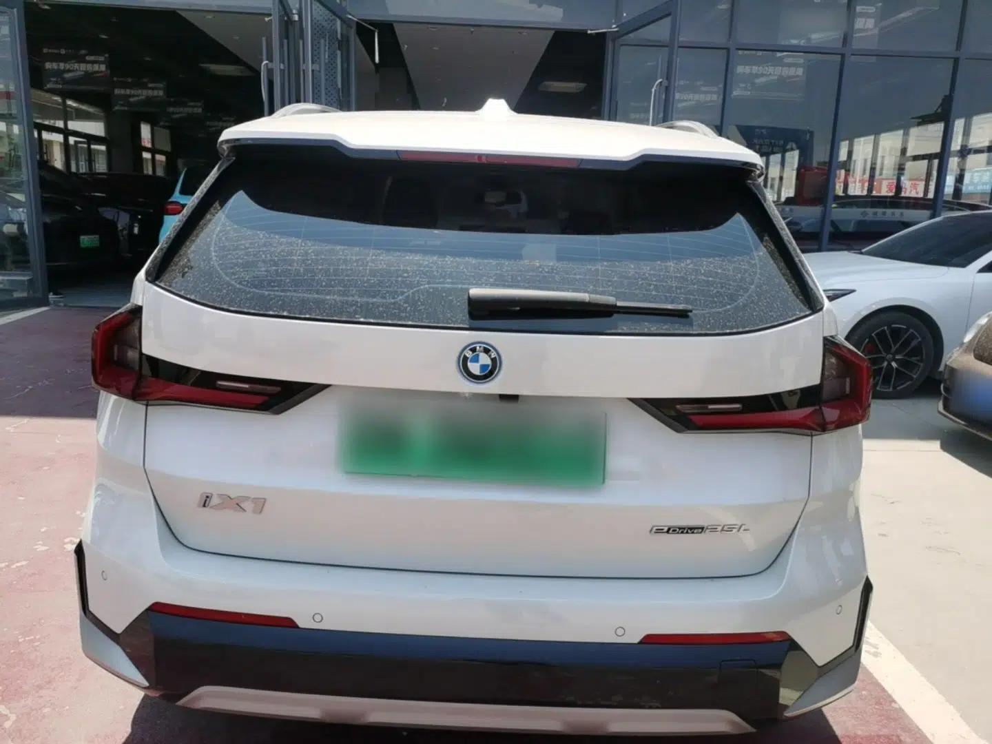 BMW iX1 2023 eDrive25L X Design Package — миниатюра 5