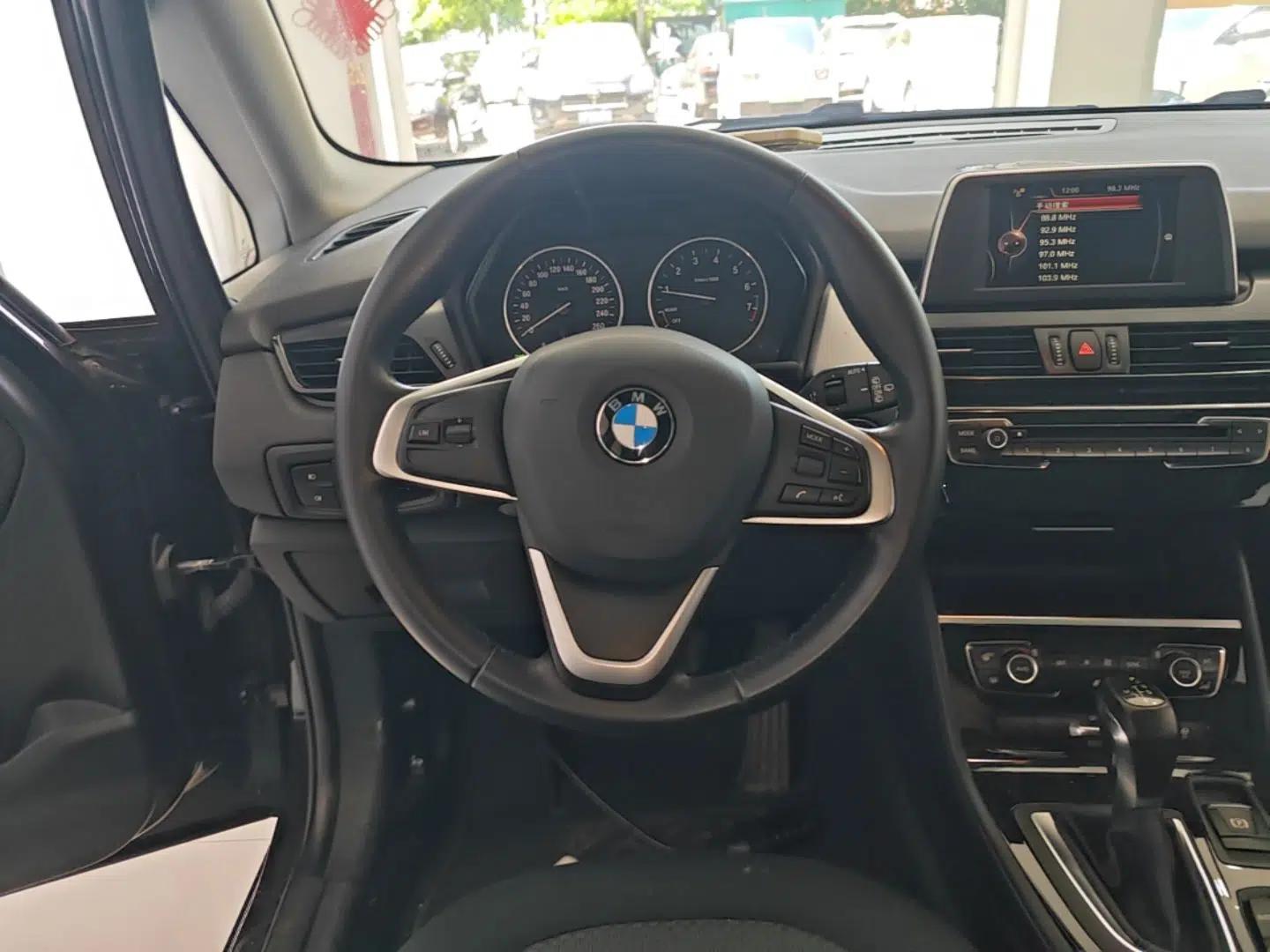 BMW 2 Series Active Tourer 2015 218i Leading Model — миниатюра 13