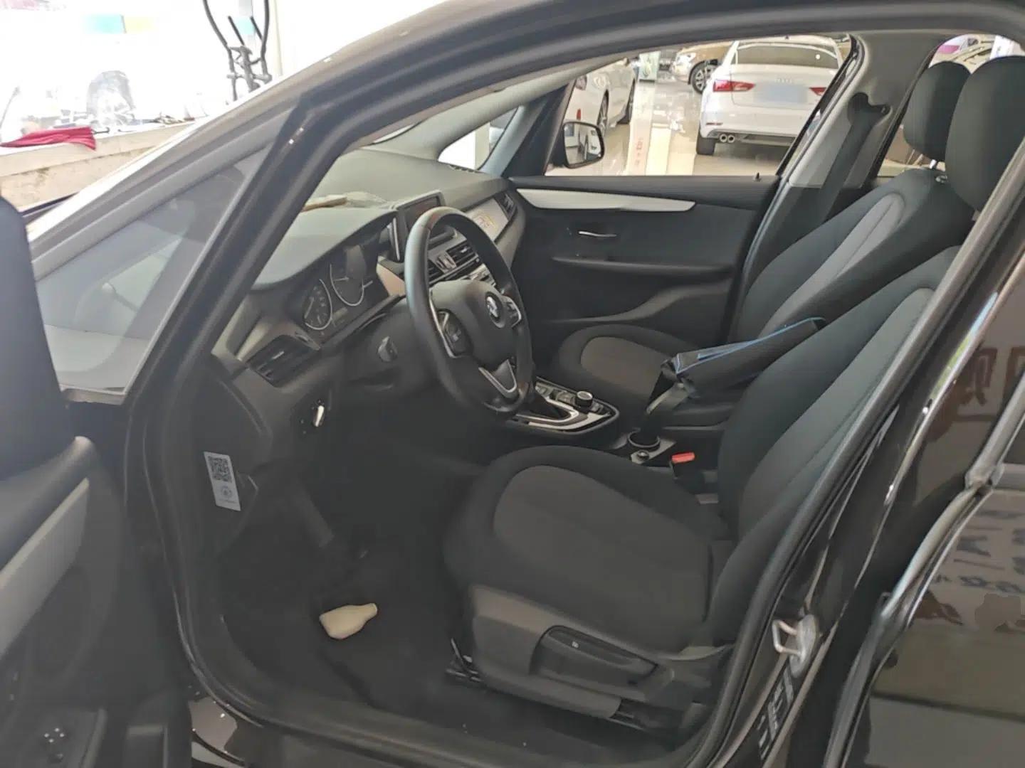 BMW 2 Series Active Tourer 2015 218i Leading Model — миниатюра 17