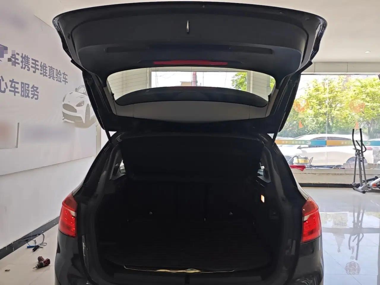 BMW 2 Series Active Tourer 2015 218i Leading Model — миниатюра 21