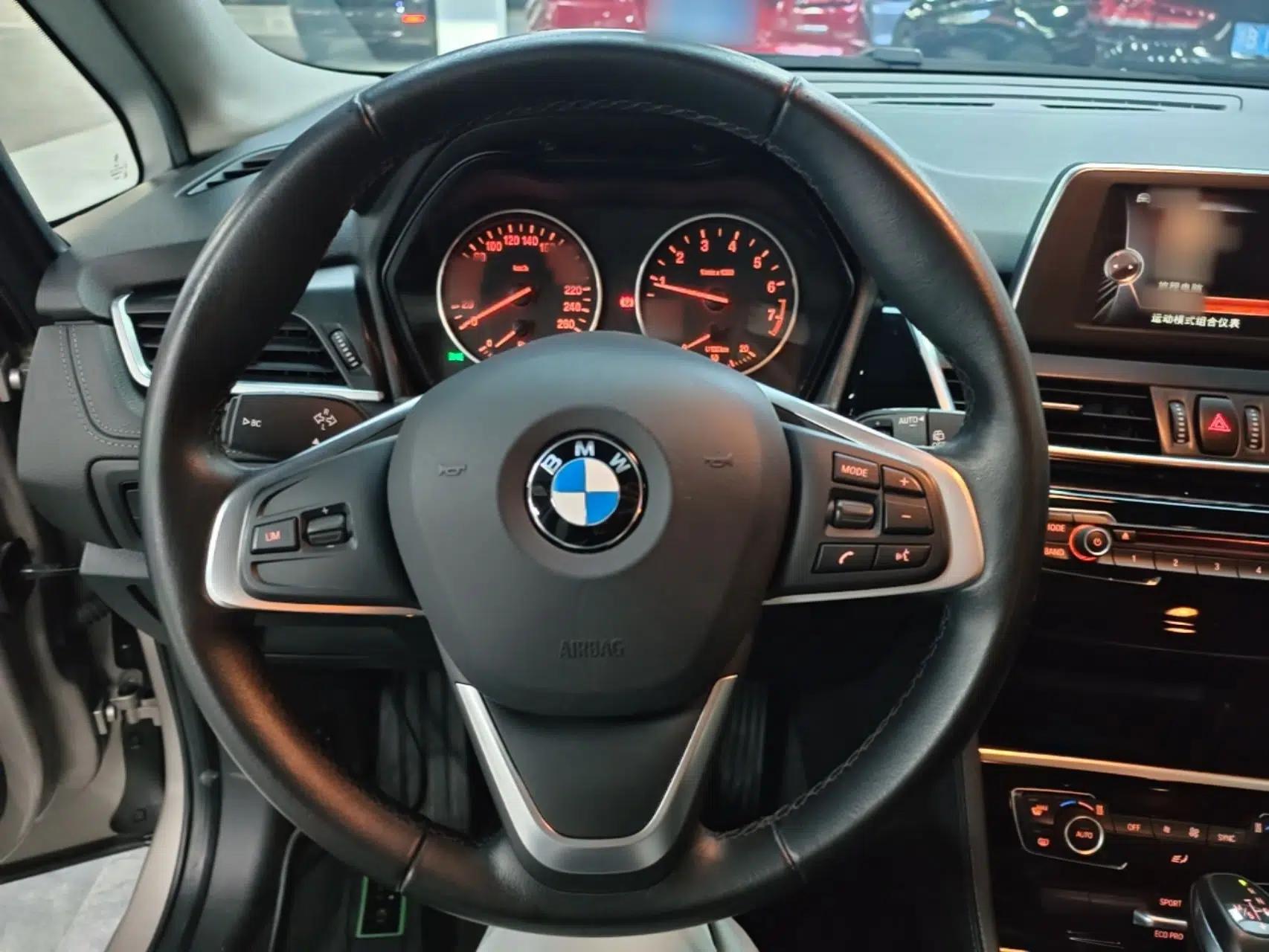 BMW 2 Series Active Tourer 2016 218i Sports Design Package — миниатюра 14