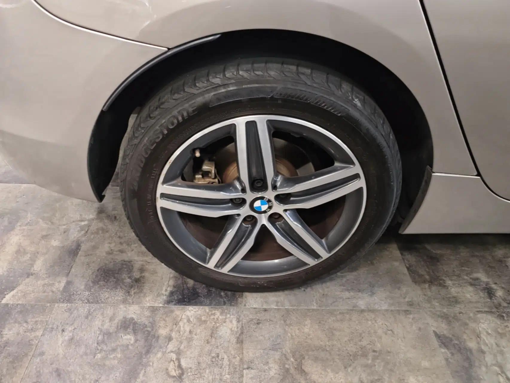BMW 2 Series Active Tourer 2016 218i Sports Design Package — миниатюра 10