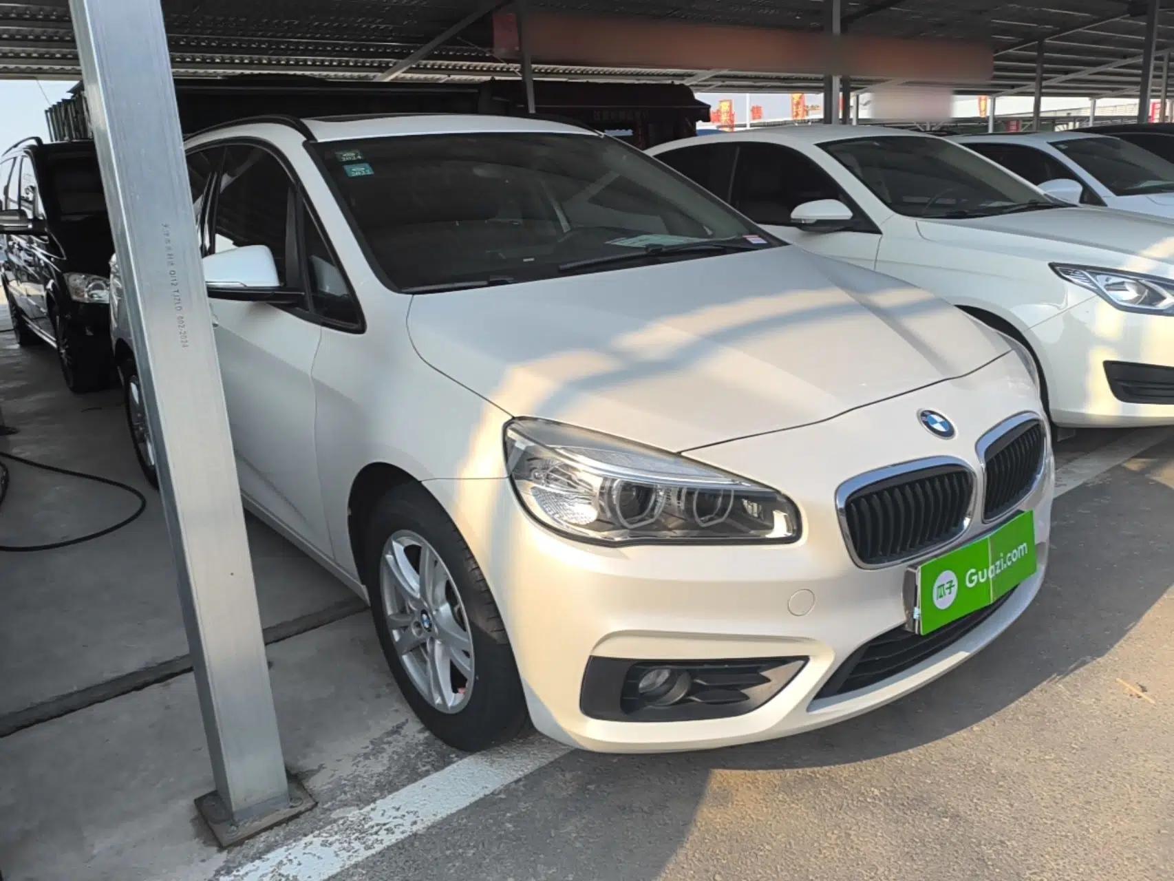 BMW 2 Series Active Tourer 2016 218i Leading Model — миниатюра 3