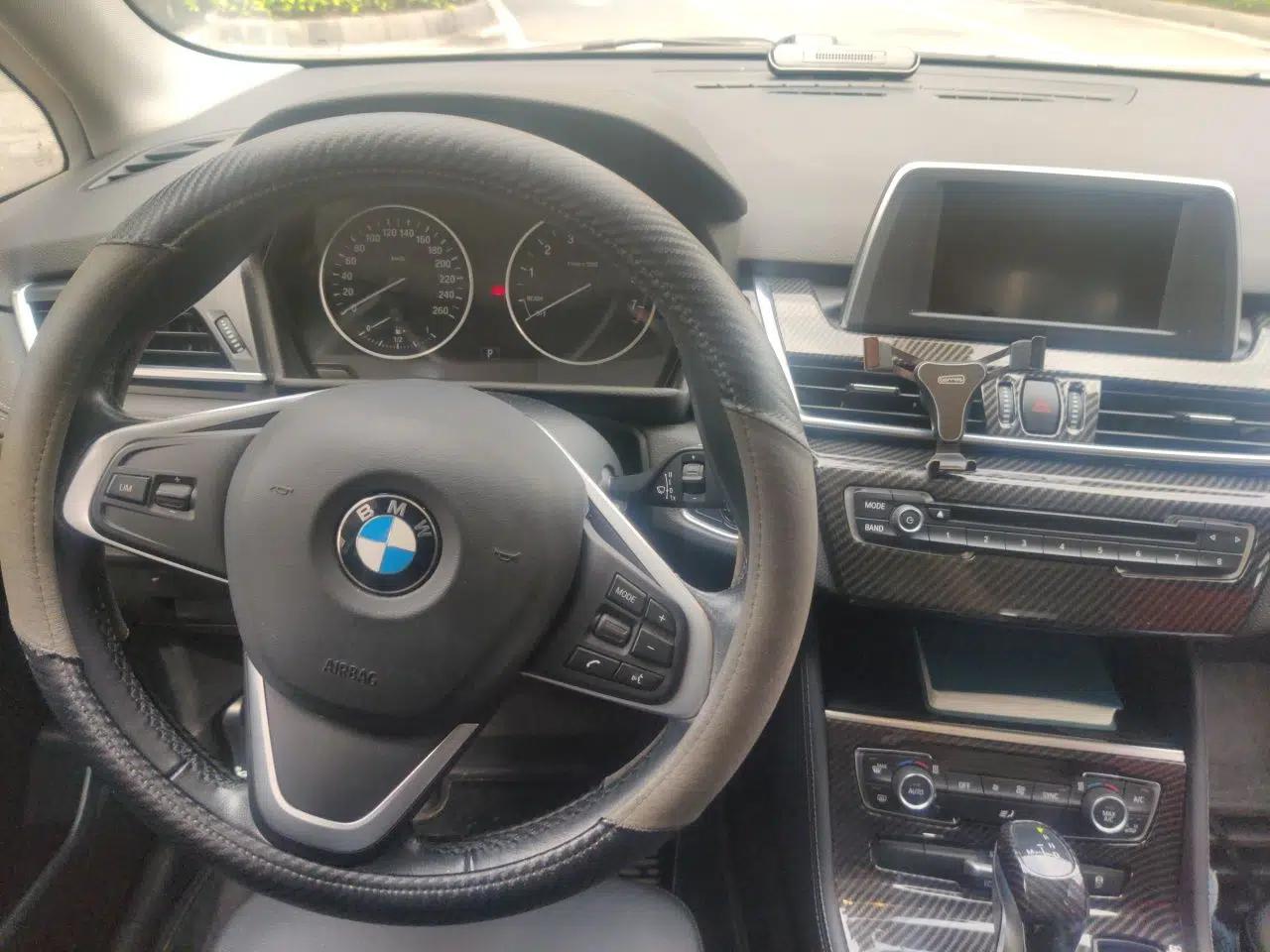 BMW 2 Series Active Tourer 2015 218i Sports Design Package — миниатюра 10