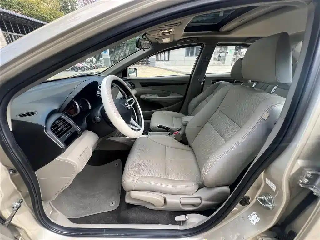 Honda City Classic 2008 1.8L Automatic Comfort Edition — миниатюра 11
