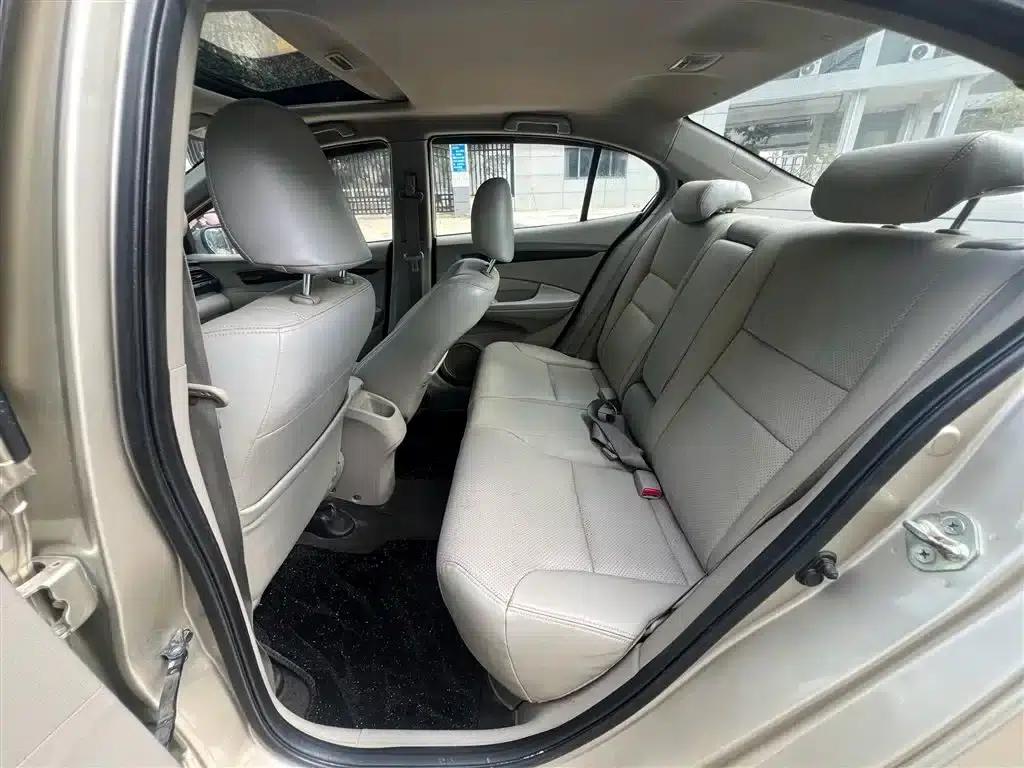 Honda City Classic 2008 1.8L Automatic Comfort Edition — миниатюра 12