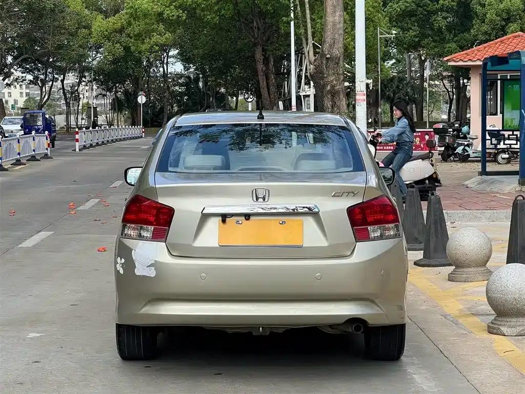 Honda City Classic 2008 1.8L Automatic Comfort Edition — миниатюра 7