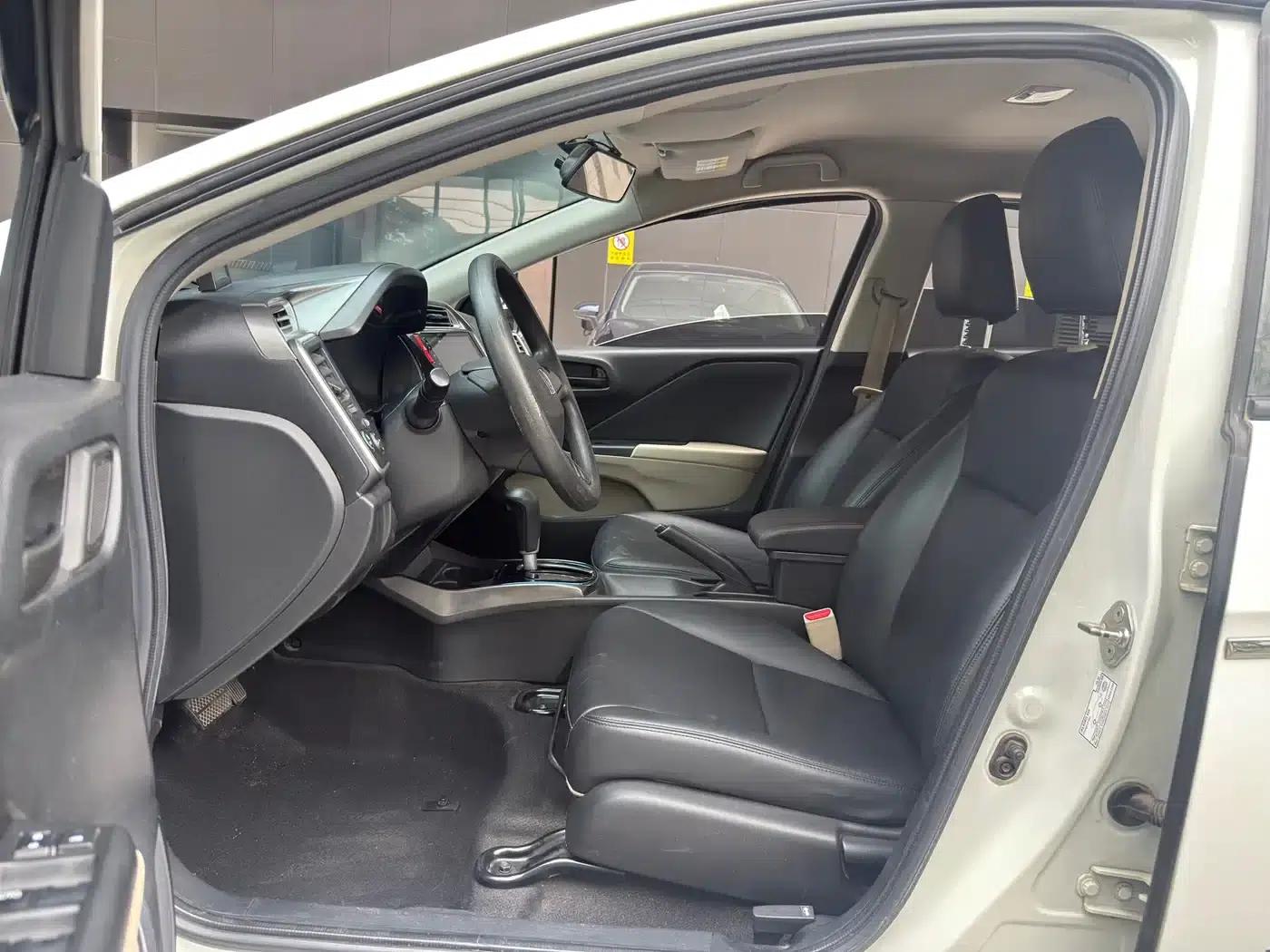 2016 Honda Greiz 1.5L CVT Classic Edition — миниатюра 9