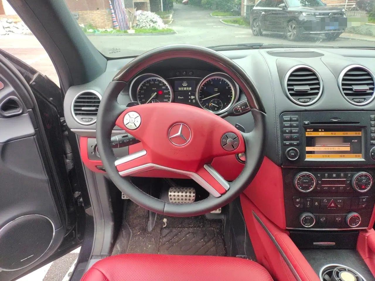 Mercedes-Benz GL-Class 2011 GL 450 Prestige Grand Edition — миниатюра 11