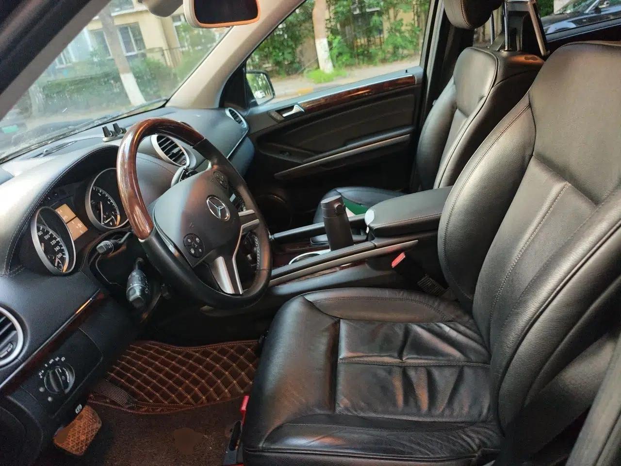 Mercedes-Benz GL-Class 2011 GL 450 4MATIC Prestige Edition — миниатюра 16