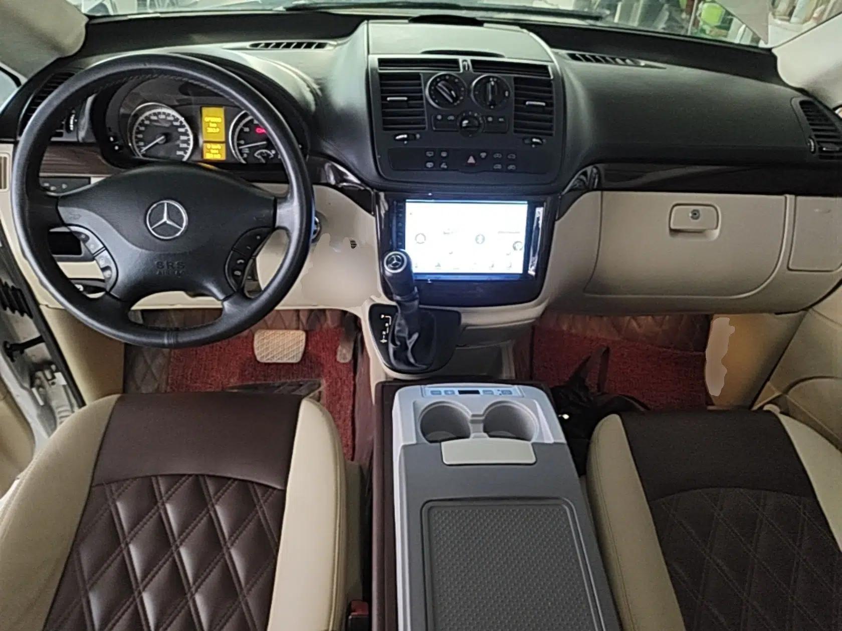 Mercedes-Benz Viano 2013 3.0L Comfort Edition — миниатюра 13