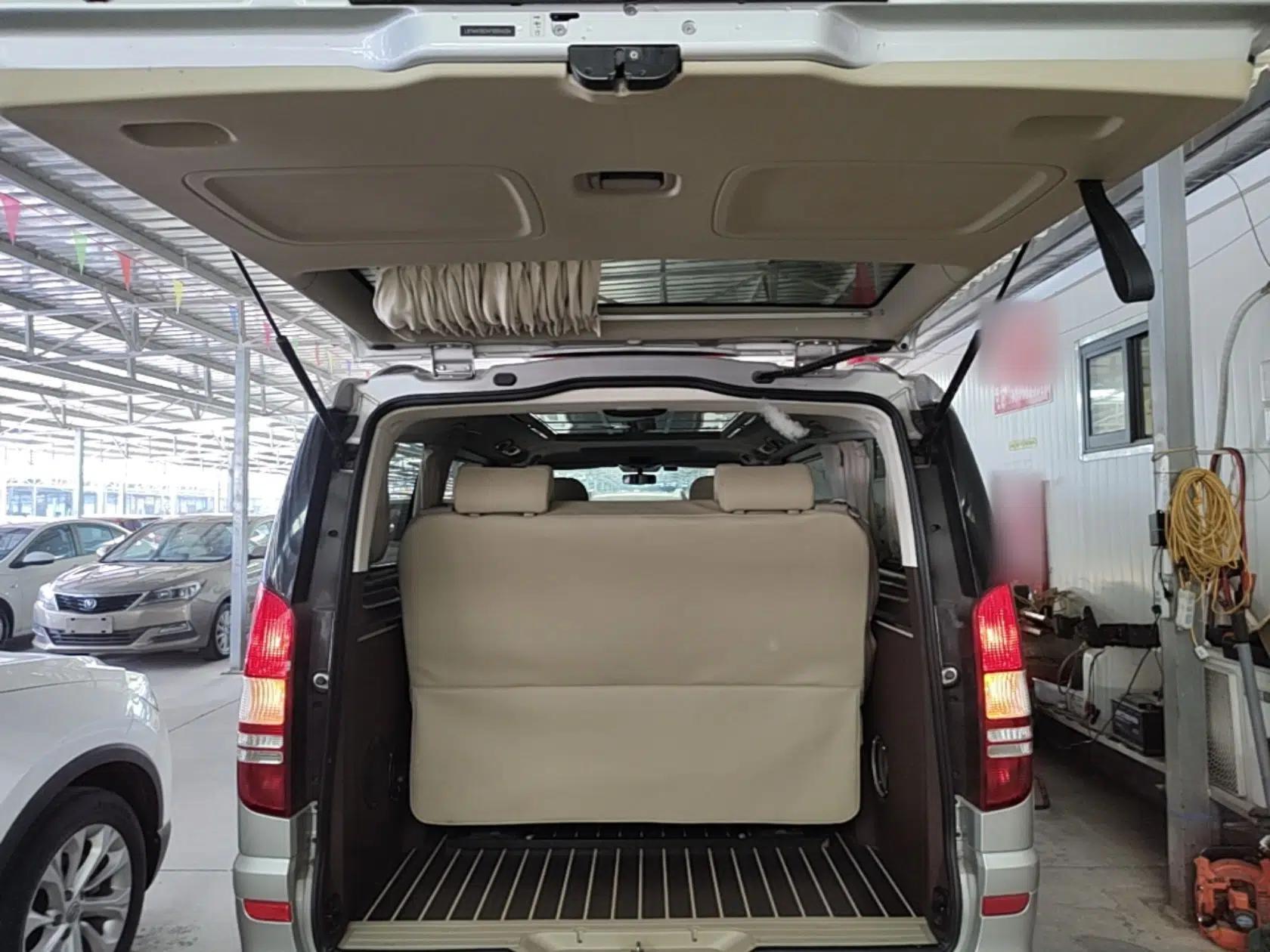 Mercedes-Benz Viano 2013 3.0L Comfort Edition — миниатюра 22
