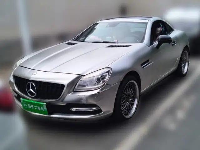 Mercedes-Benz SLK-Class 2011 SLK 200 Fashion Model