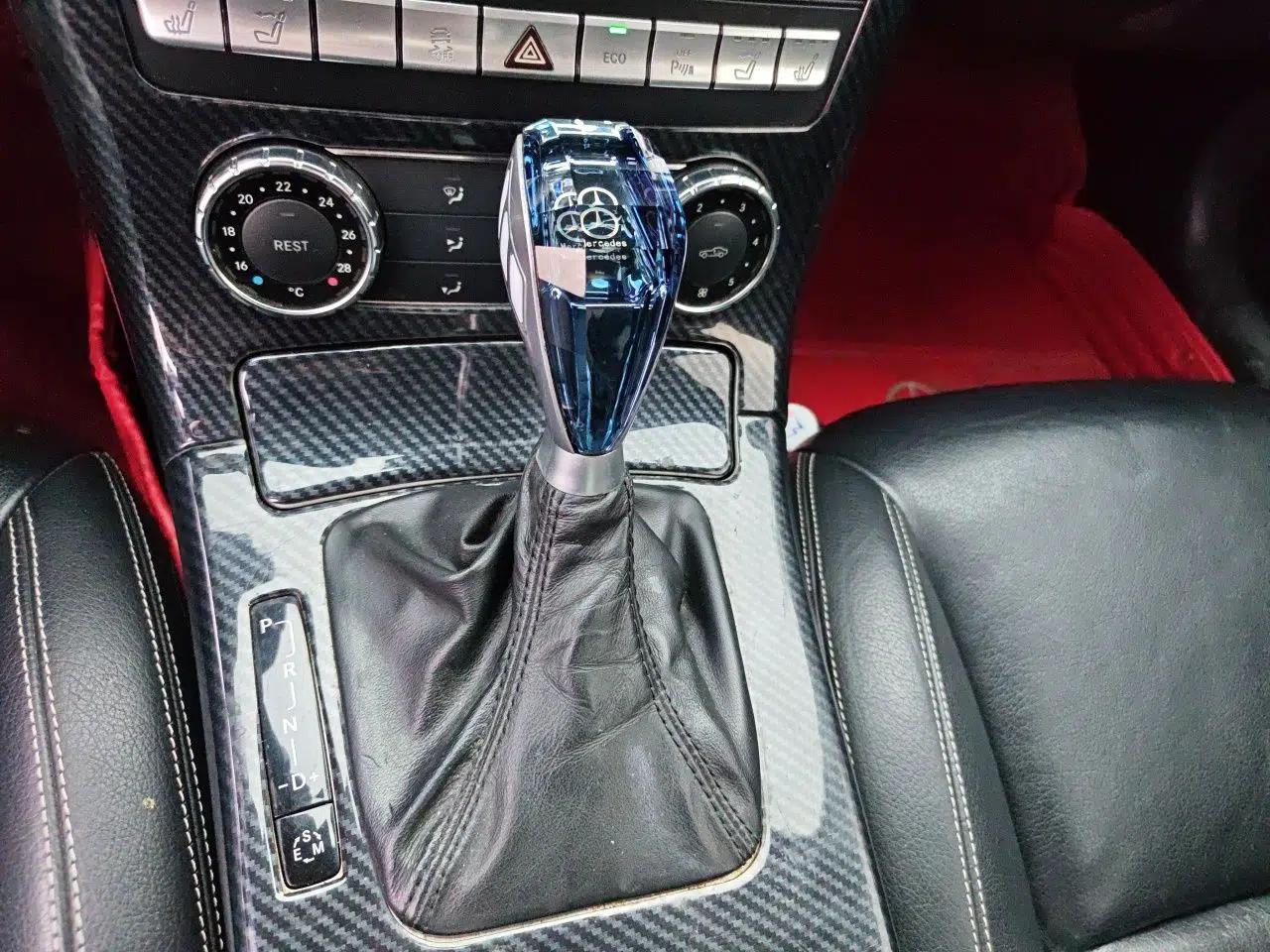 Mercedes-Benz SLK-Class 2011 SLK 200 Fashion Model — миниатюра 15