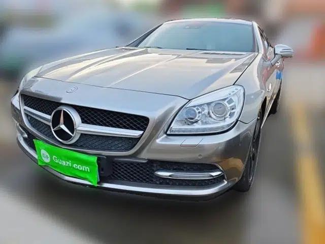 Mercedes-Benz SLK-Class 2011 SLK 200 Fashion Model