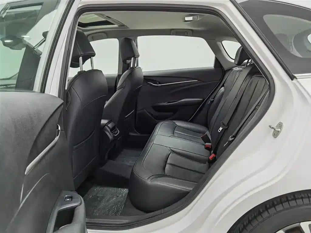 Buick Verano 2019 18T Automatic Connected Elite Model (China VI Emission Standard) — миниатюра 15