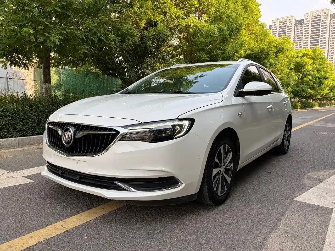 Buick Verano 2019 18T Automatic Connected Flagship Model (China VI Emission Standard) — миниатюра 1