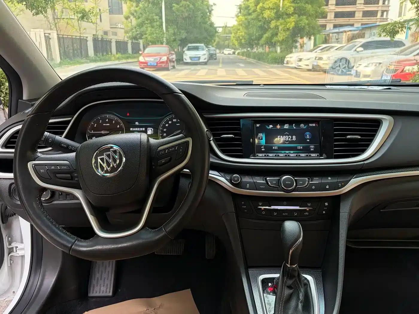 Buick Verano 2019 18T Automatic Connected Flagship Model (China VI Emission Standard) — миниатюра 8
