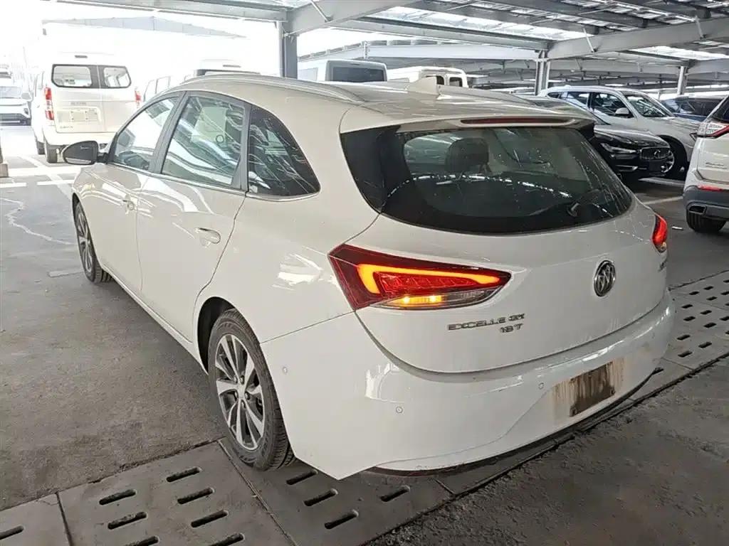 Buick Verano 2018 18T Automatic Elite — миниатюра 5