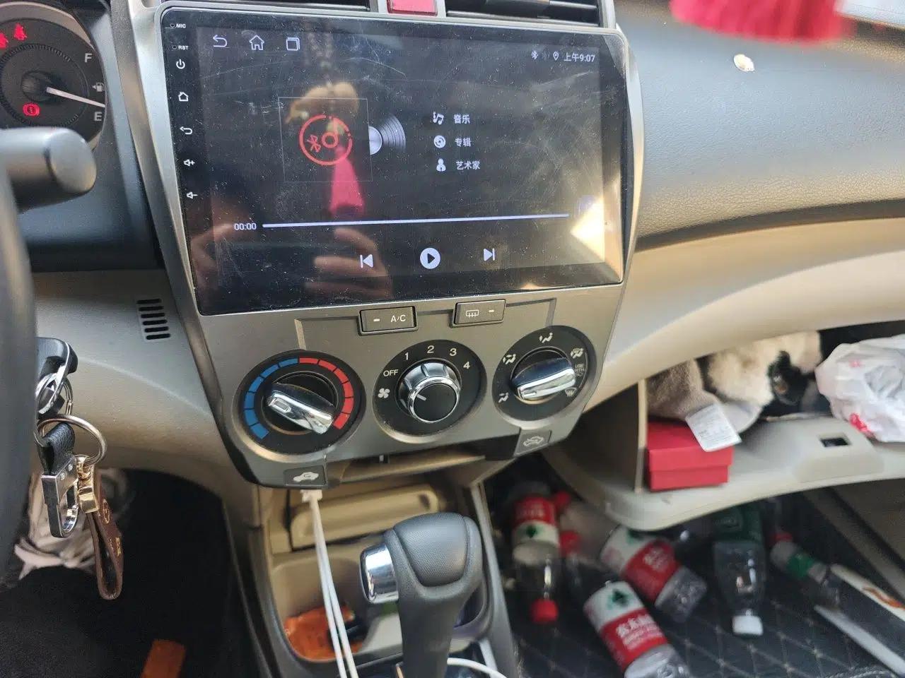 Honda City Classic 2014 Style 1.5L Automatic Elite Edition — миниатюра 14