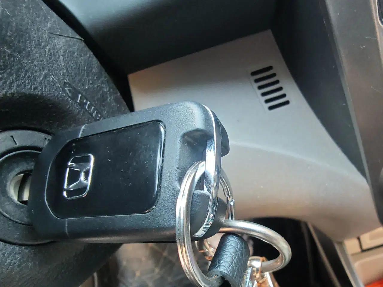 Honda City Classic 2014 Style 1.5L Automatic Elite Edition — миниатюра 9