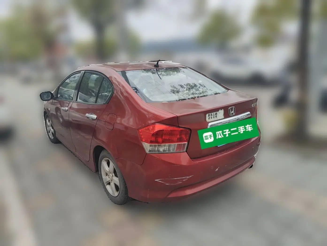 Honda City Classic 2011 1.5L Automatic Elite Edition — миниатюра 4