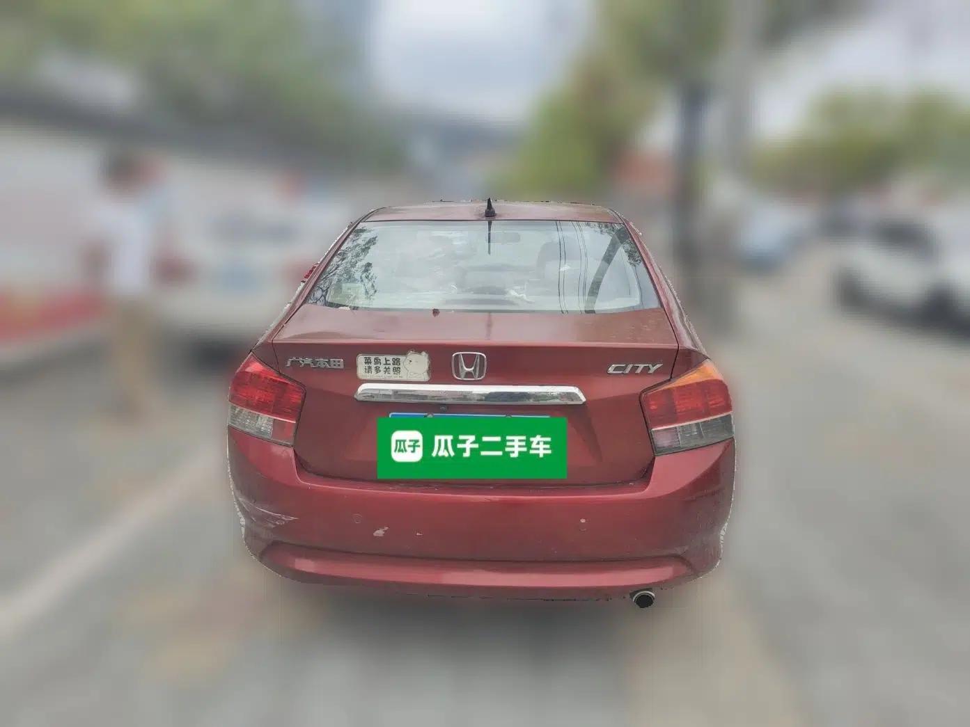 Honda City Classic 2011 1.5L Automatic Elite Edition — миниатюра 5