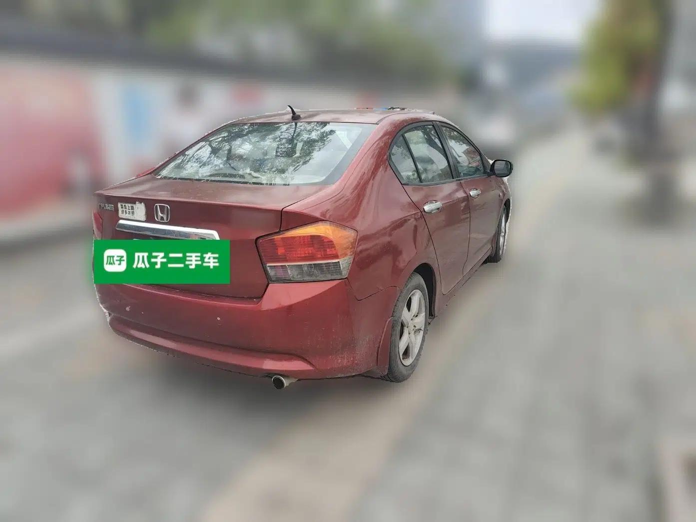 Honda City Classic 2011 1.5L Automatic Elite Edition — миниатюра 6