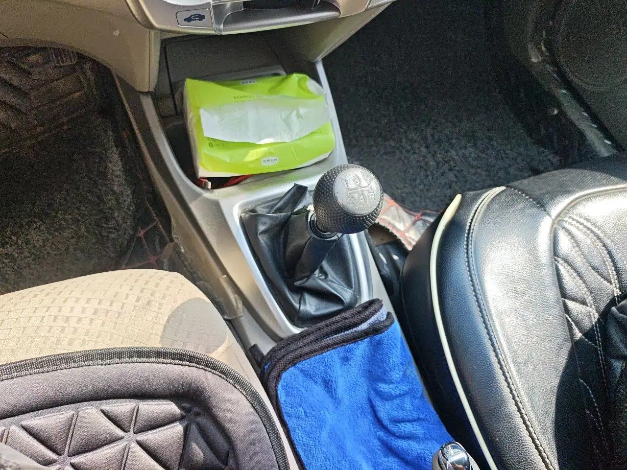 Honda City Classic 2011 1.5L Manual Elite Edition — миниатюра 15