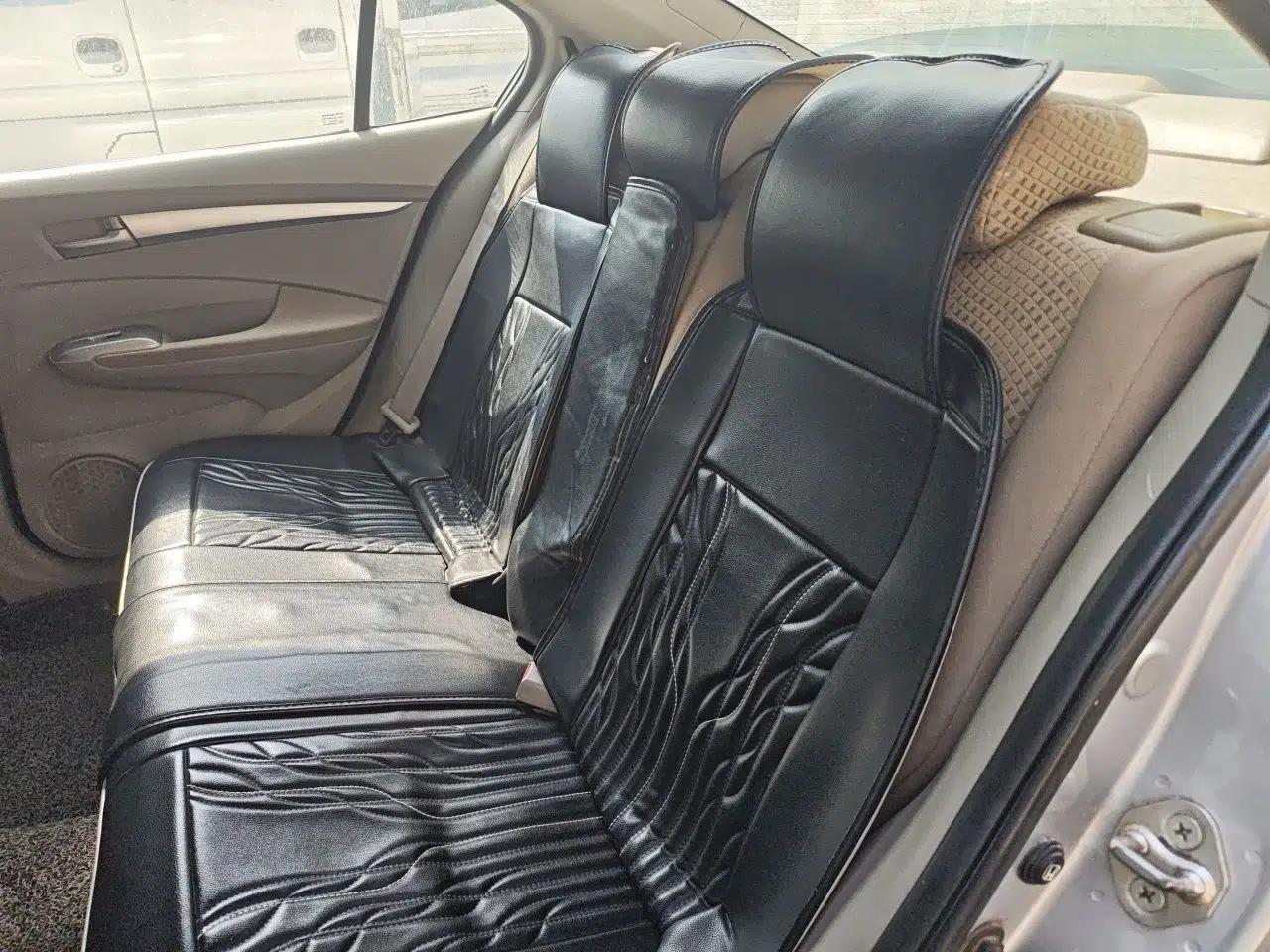Honda City Classic 2011 1.5L Manual Elite Edition — миниатюра 18