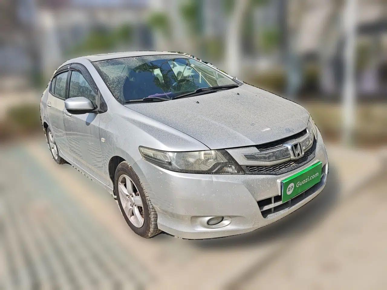 Honda City Classic 2011 1.5L Manual Elite Edition — миниатюра 3