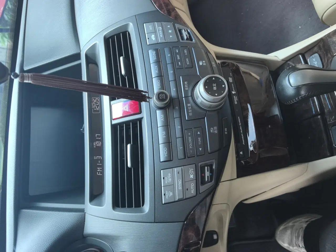 Honda Crosstour 2011 3.5L Prestige Edition — миниатюра 14
