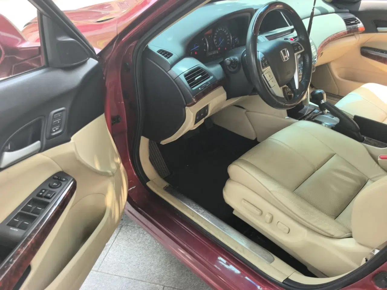 Honda Crosstour 2011 3.5L Prestige Edition — миниатюра 17