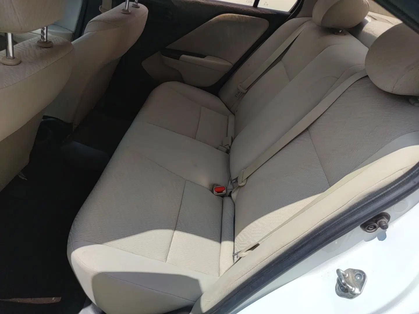 Honda Greiz 2016 1.5L CVT Classic Edition — миниатюра 19