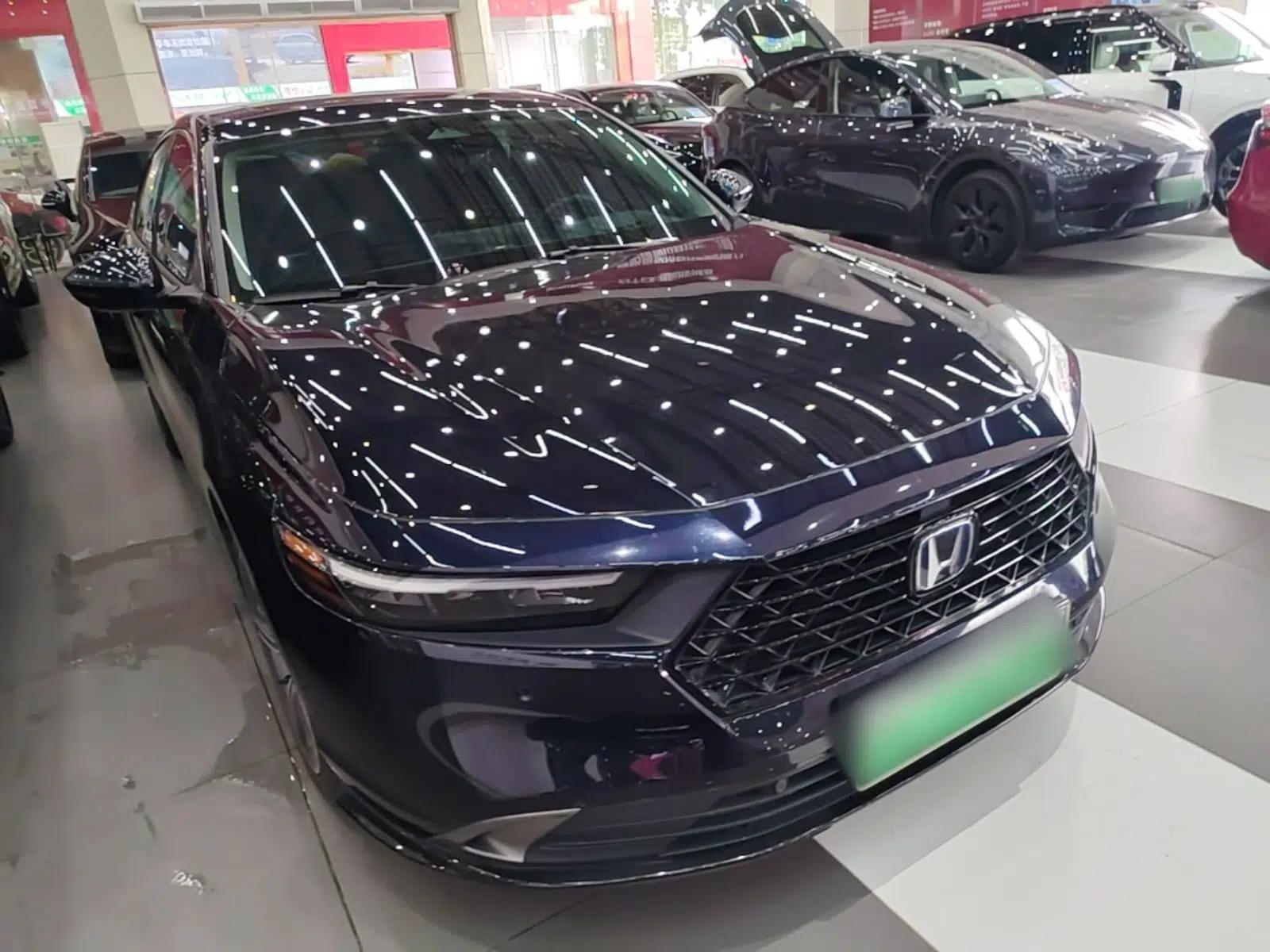 Honda Accord New Energy 2023 2.0L ePHEV Prestige Edition — миниатюра 3