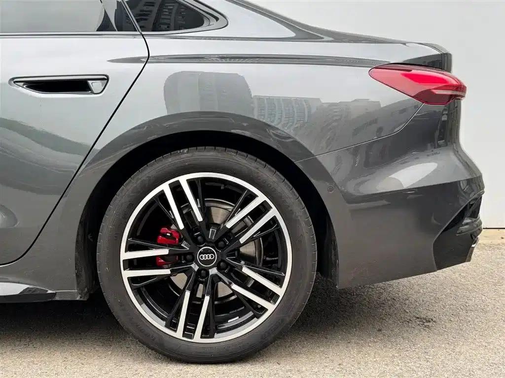 Audi A5L 2026 2.0T Sport quattro — миниатюра 13