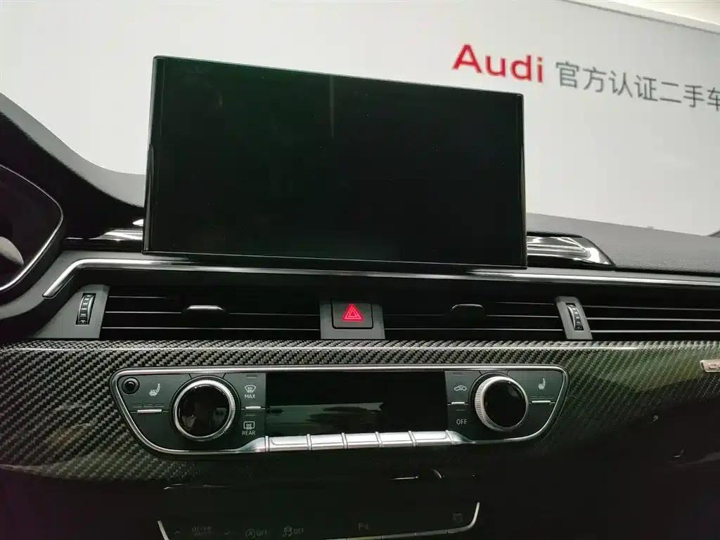 Audi RS 5 2023 RS 5 2.9T Sportback Dark Gold Edition — миниатюра 13