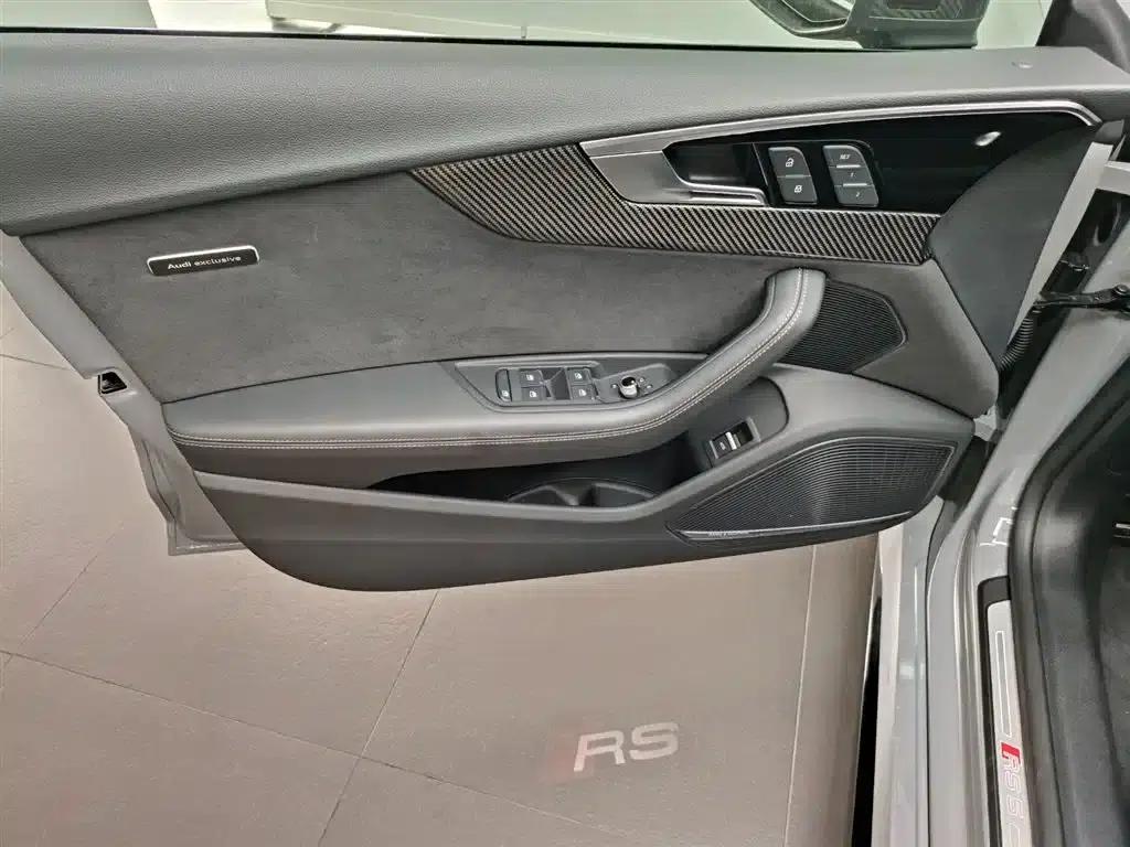Audi RS 5 2023 RS 5 2.9T Sportback Dark Gold Edition — миниатюра 21