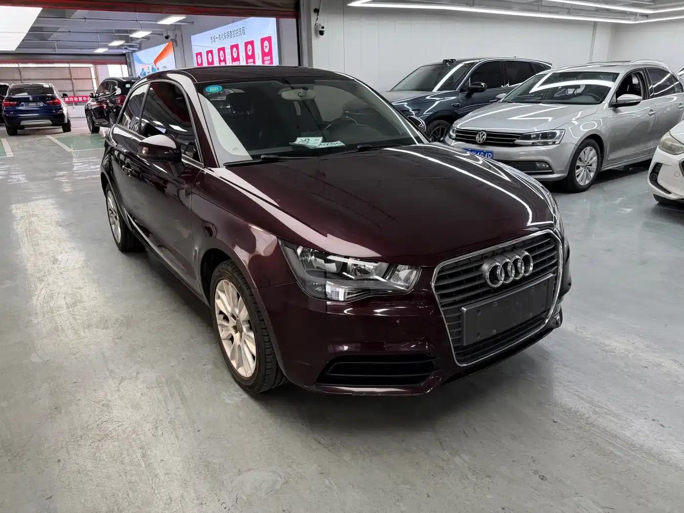 Audi A1 2012 1.4 TFSI Urban — миниатюра 3