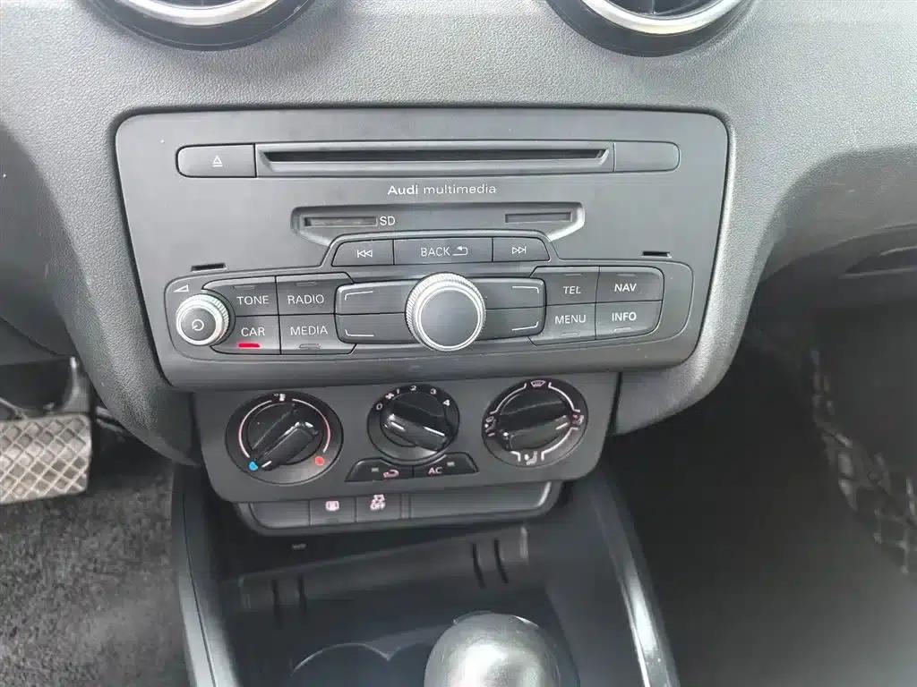 2013 Audi A1 30 TFSI Sportback Urban — миниатюра 8
