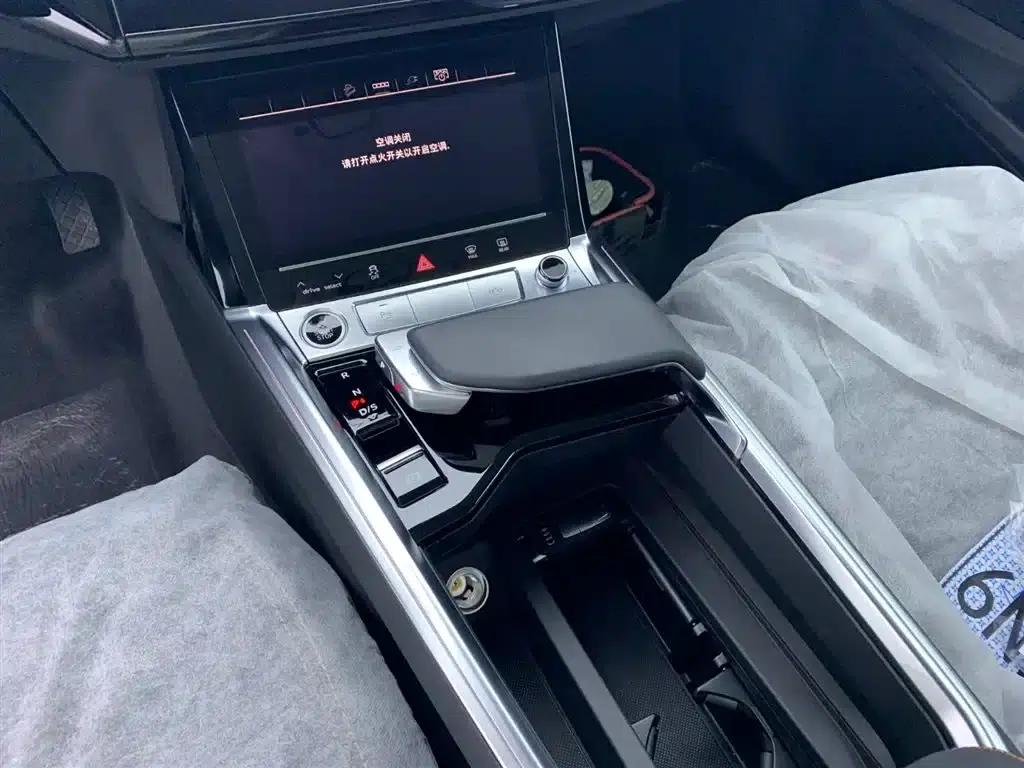 Audi e-tron 2021 50 quattro Luxury — миниатюра 21