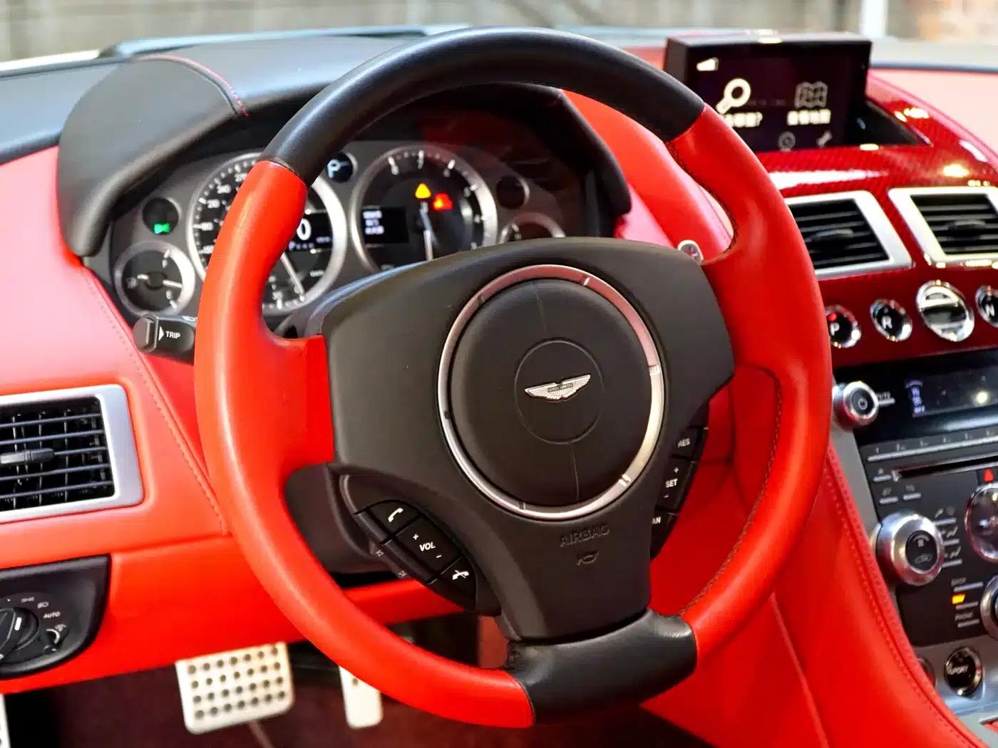 Aston Martin DB9 2013 6.0L Coupe — миниатюра 15