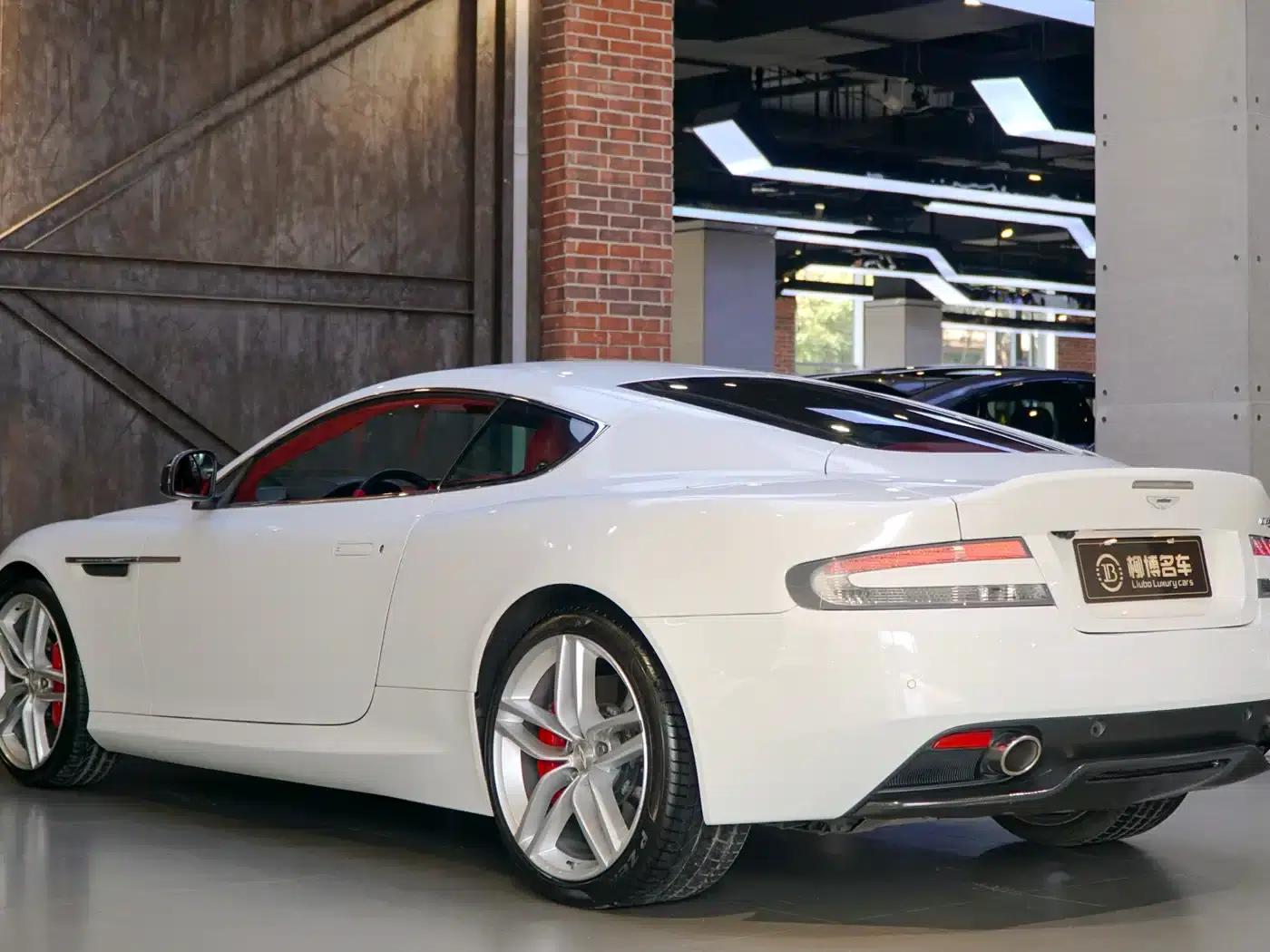 Aston Martin DB9 2013 6.0L Coupe — миниатюра 4