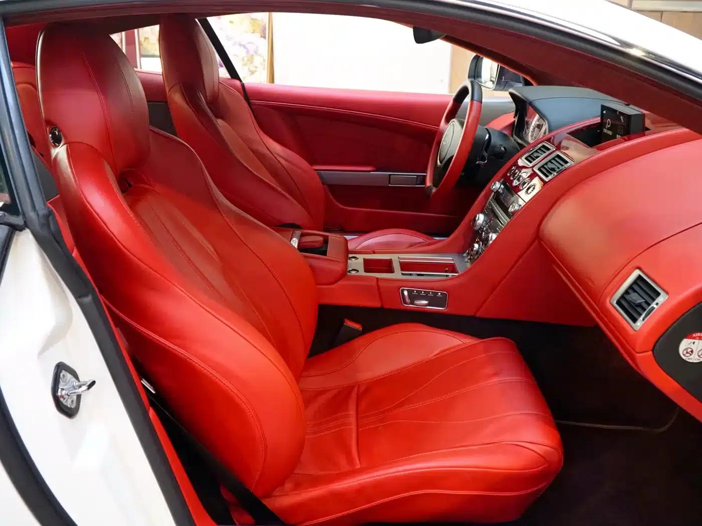 Aston Martin DB9 2013 6.0L Coupe — миниатюра 10
