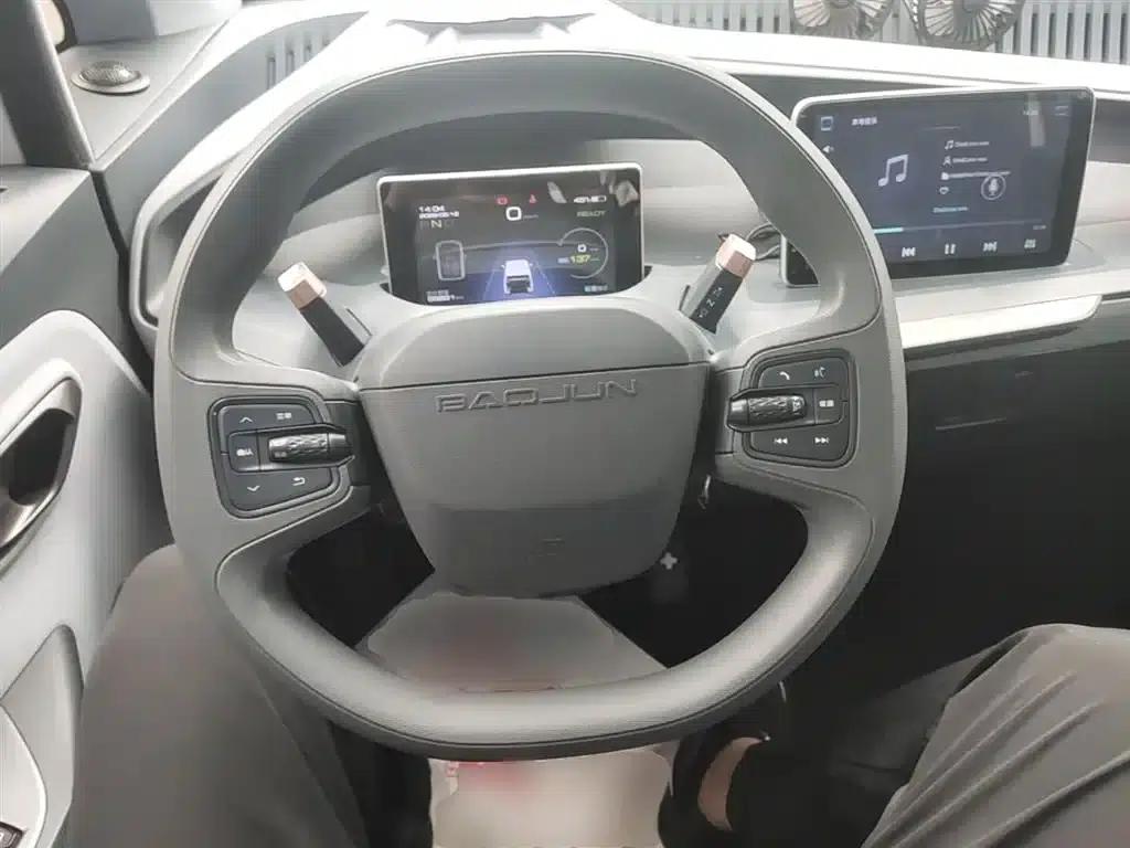 Baojun E200 2020 Model 305KM Smart Edition — миниатюра 11