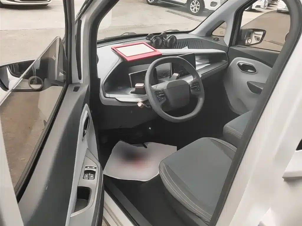Baojun E200 2020 Model 305KM Smart Edition — миниатюра 16