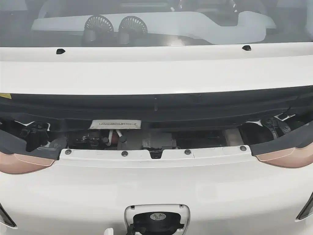 Baojun E200 2020 Model 305KM Smart Edition — миниатюра 20