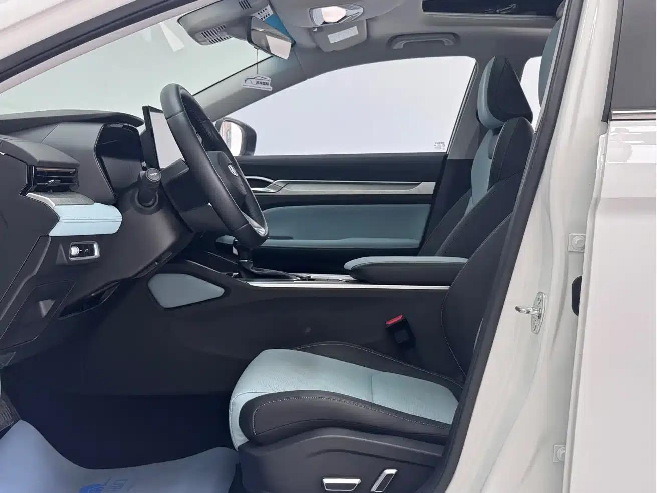 Geely Emgrand L 2022 1.4T CVT Supreme Edition — миниатюра 14