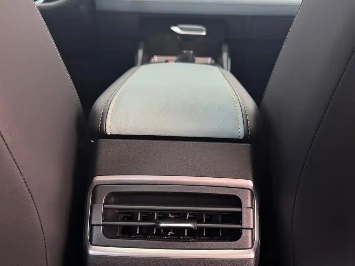 Geely Emgrand L 2022 1.4T CVT Supreme Edition — миниатюра 18