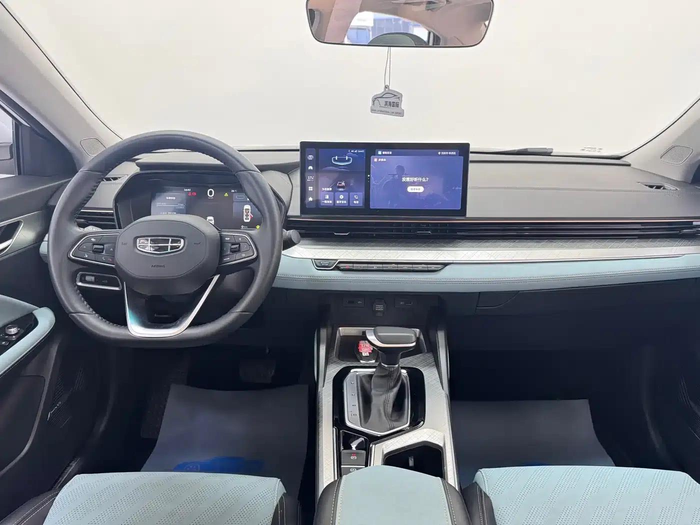 Geely Emgrand L 2022 1.4T CVT Supreme Edition — миниатюра 20